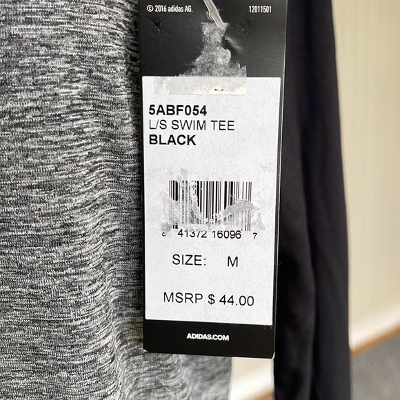 Adidas Swim Tee Size Medium NWT - Picture 3 of 7